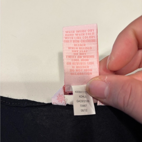 Girl’s Candie’s black sequined top Size Large NWOT - Picture 4 of 10